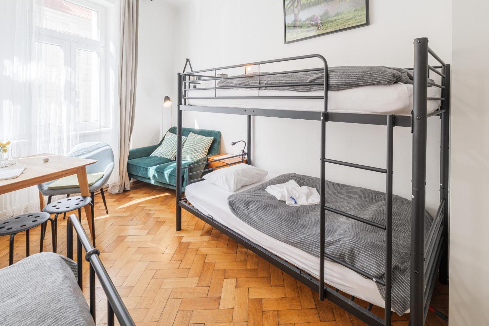 Apartment Bright Downtown Prag